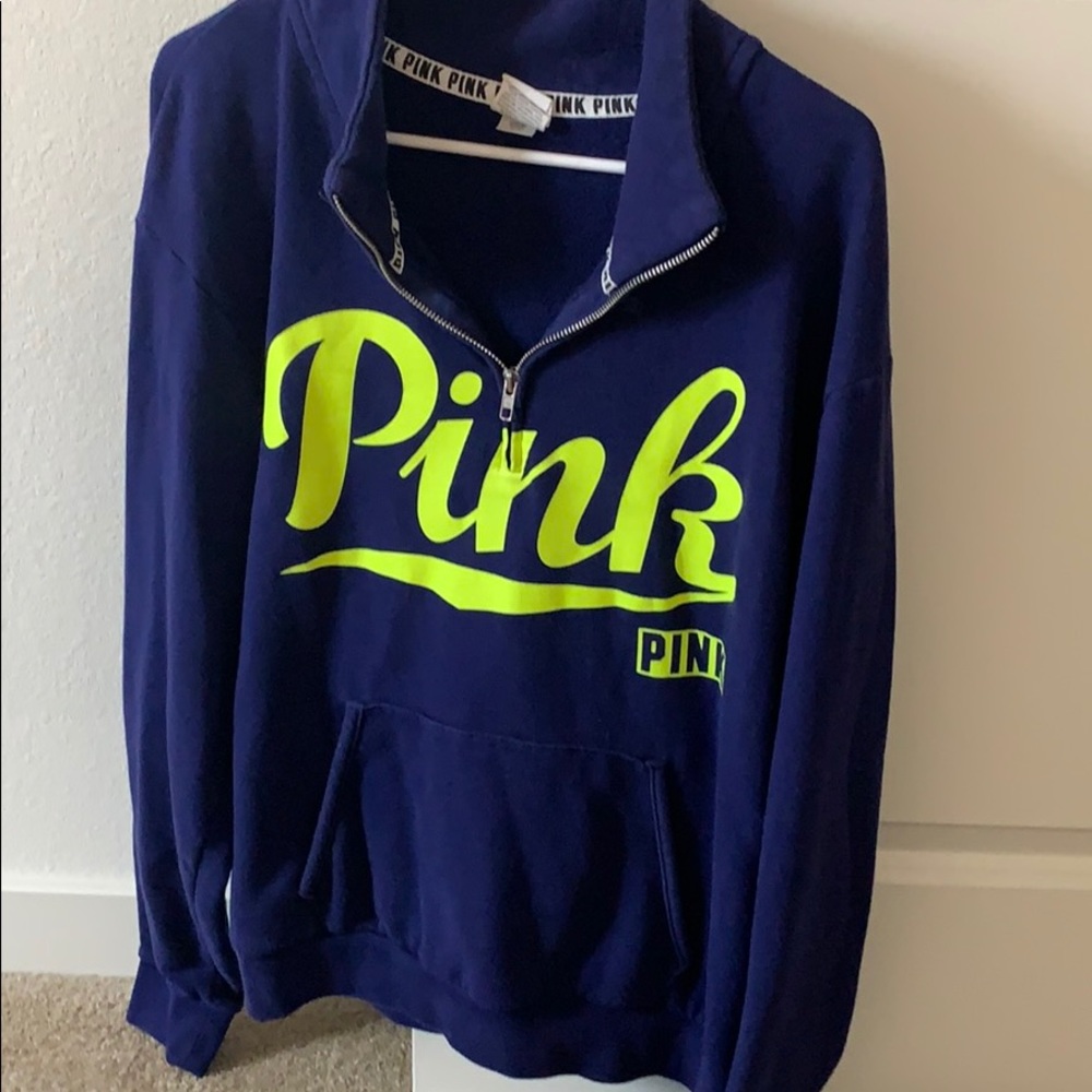 VS Quarter Zip